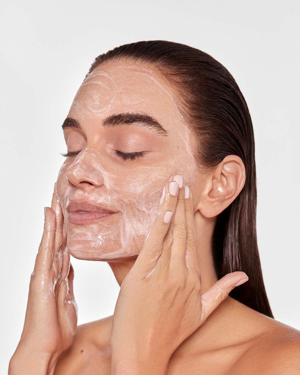 111SKIN Exfoliating Enzyme Cleanser – Brightening Enzyme Face Cleanser (120 ml) – Le Petit Spa