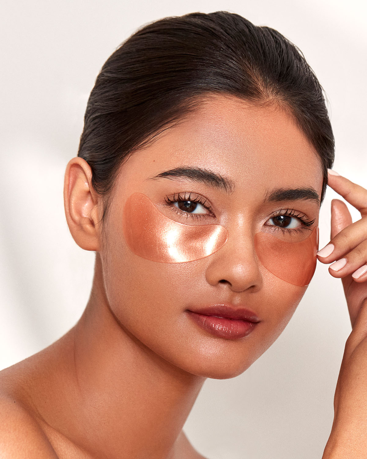111SKIN Rose Gold Illuminating Eye Mask – 24K Gold Brightening Eye Patches (Box of 8) – Le Petit Spa