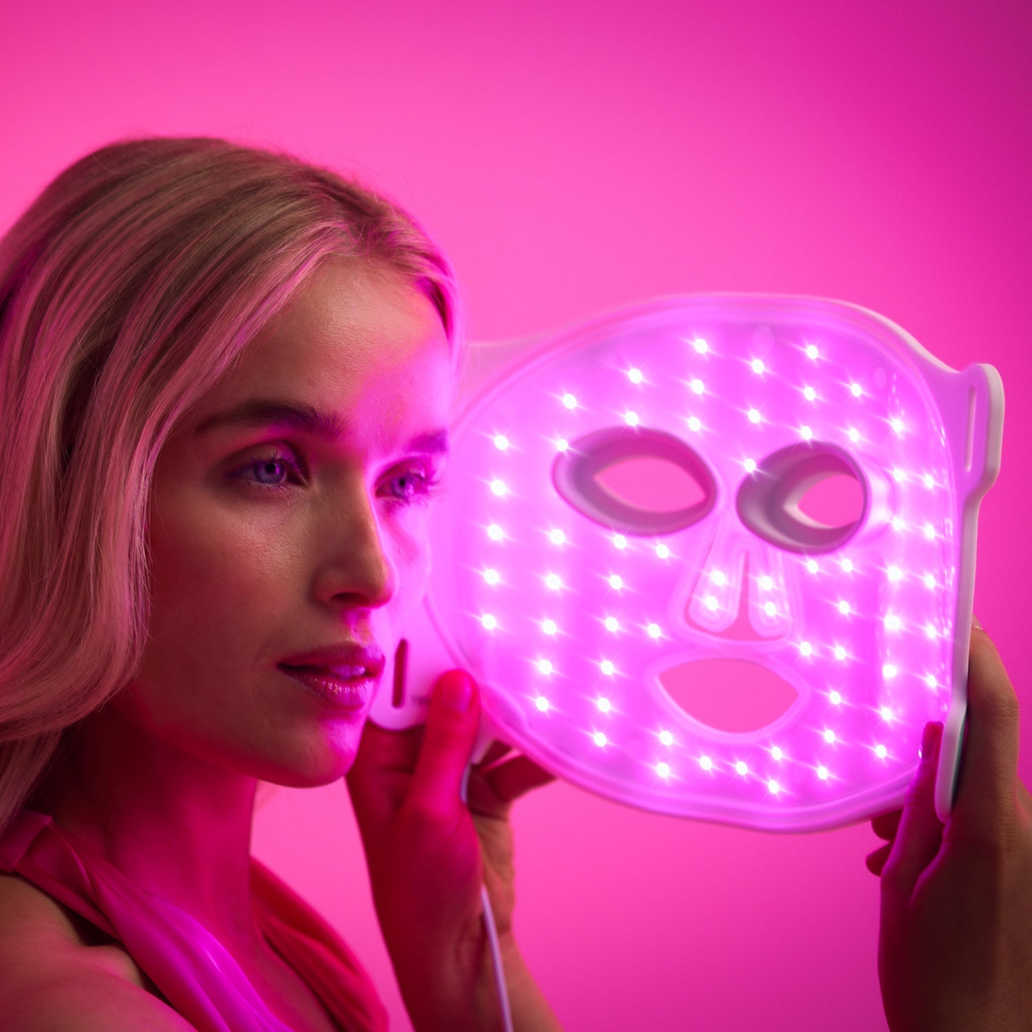 Omnilux Clear – FDA-Cleared Red & Blue Light Therapy Mask for Acne – Le Petit Spa