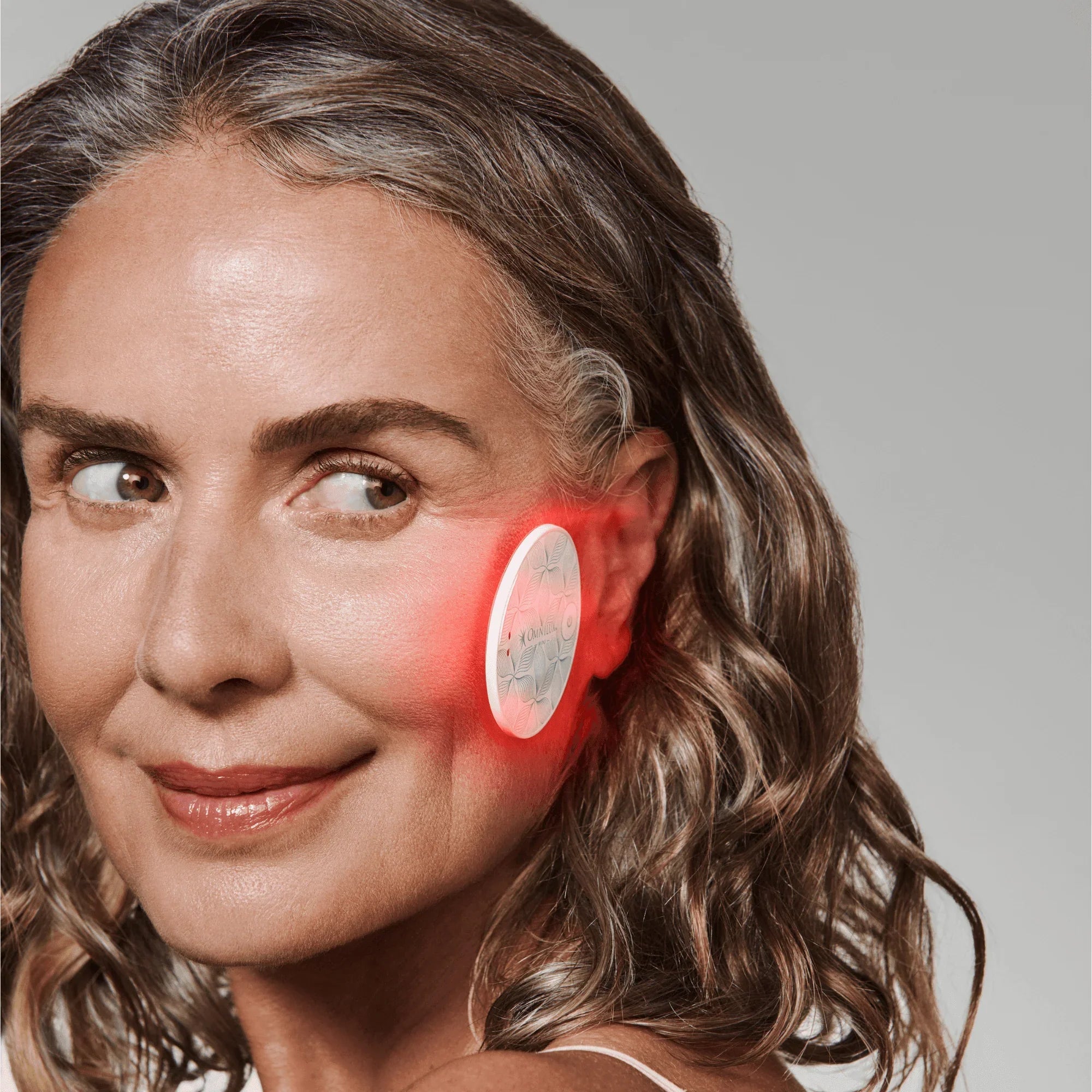 Omnilux Skin Corrector – Targeted LED Light Therapy Patch for Dark Spots – Le Petit Spa